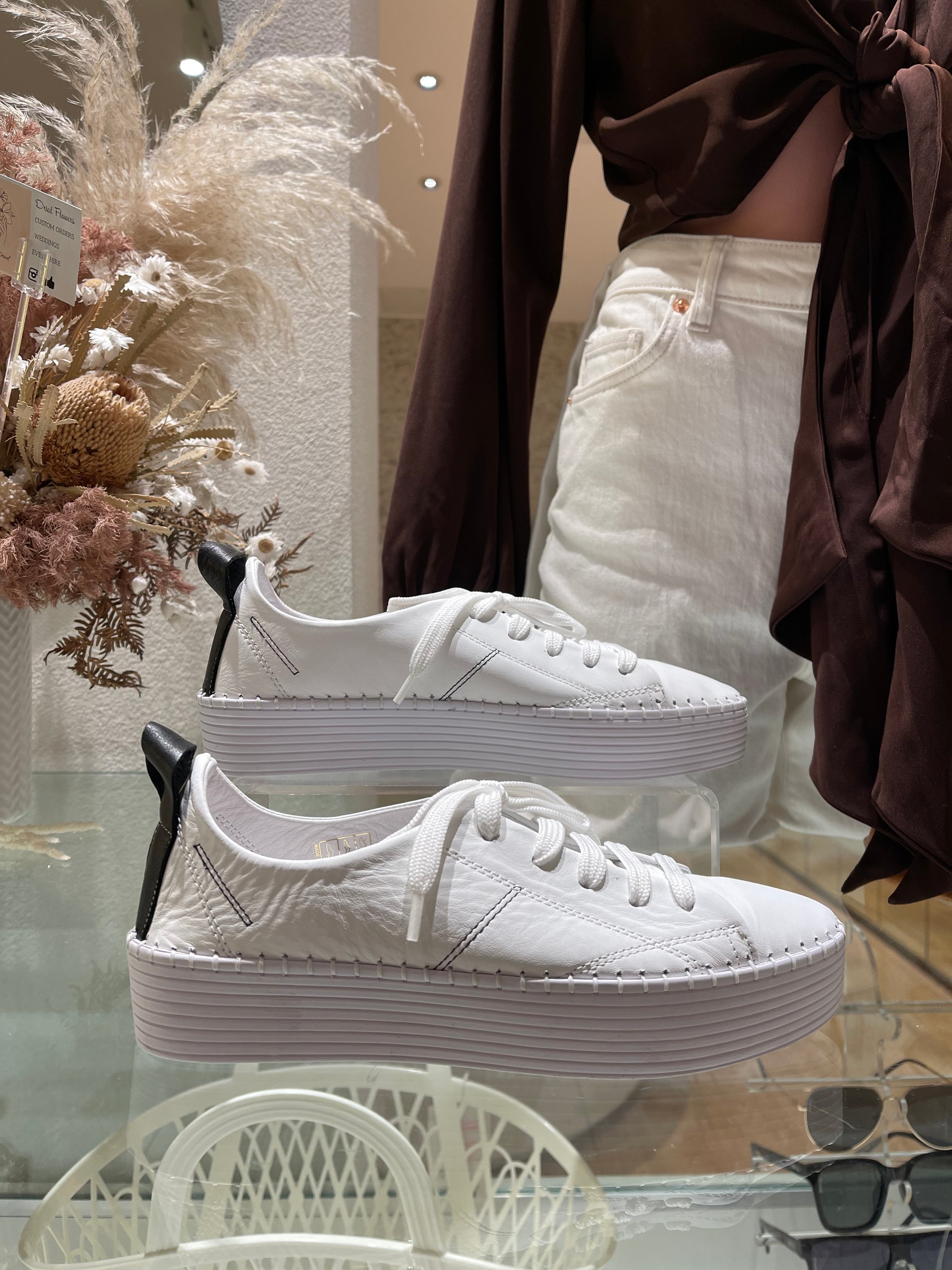 Bueno Shoes Laurie Claire Boutique
