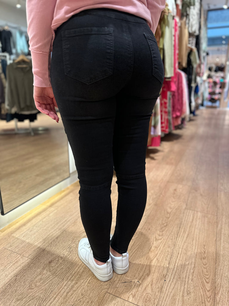 Indiana Jean - Black