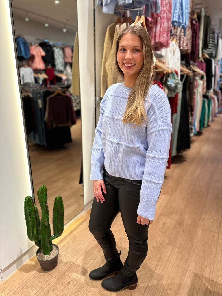 Nialinet Drop Shoulder Knit - Pale Blue