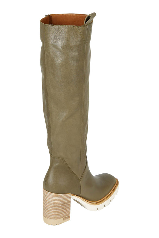 Bueno Lavender Boot - Nail