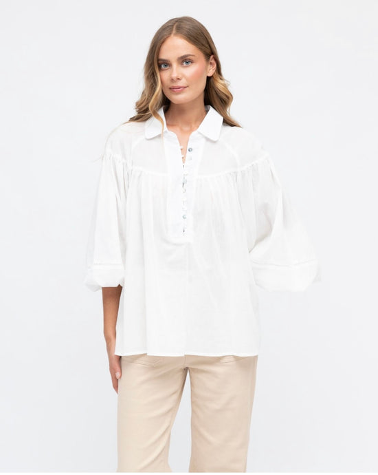 Load image into Gallery viewer, Cartomer Blouse - White
