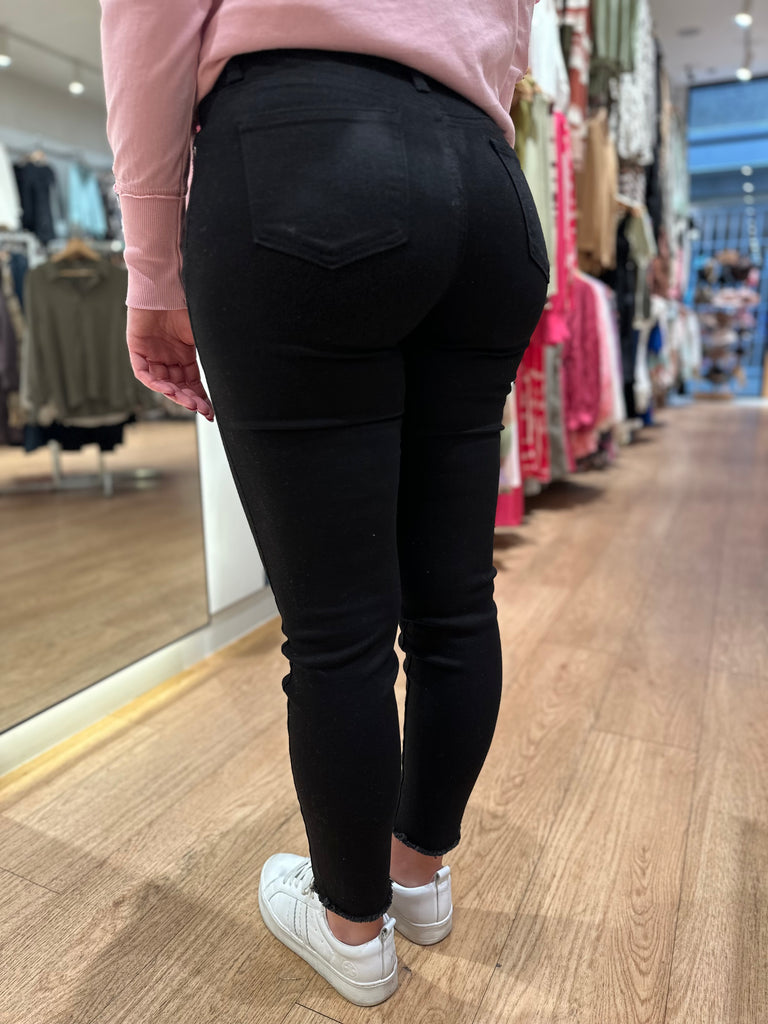 Charger Jean - Black Ripped Ankle