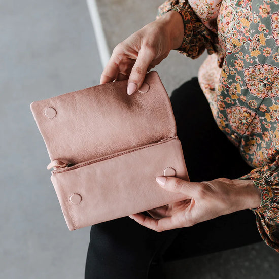 Dusky Robin Leather Rose Purse - Olive