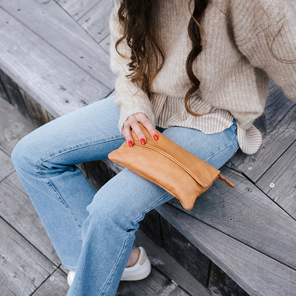 Dusky Robin Leather Lucie Bag/Clutch - Tan