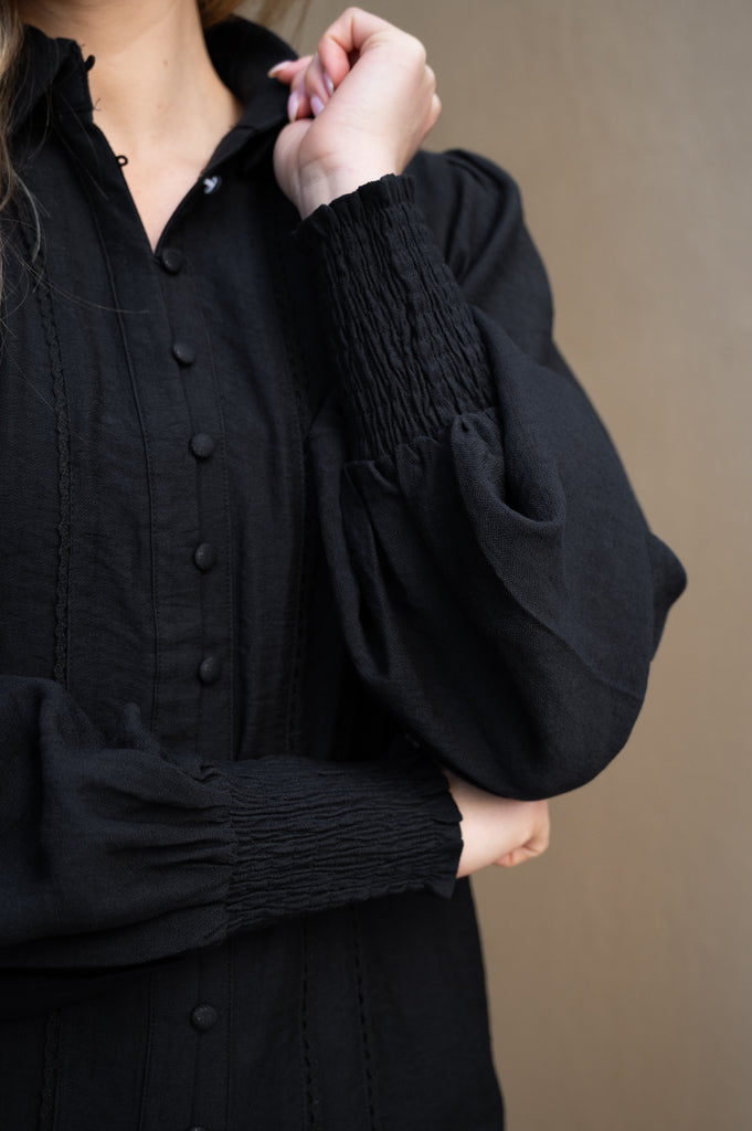 Zalthon Plain Blouse - Black