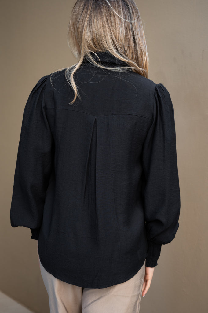 Zalthon Plain Blouse - Black
