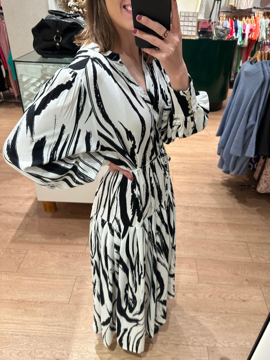 Fawnhollow Maxi Dress - White/Black Print