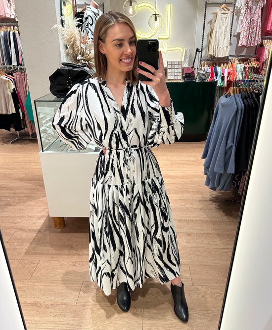 Fawnhollow Maxi Dress - White/Black Print
