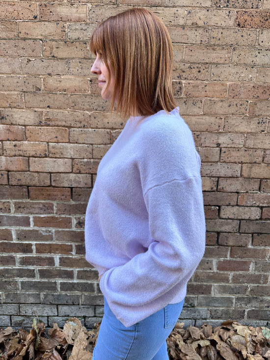 Load image into Gallery viewer, Weekend Sweater - Lilac
