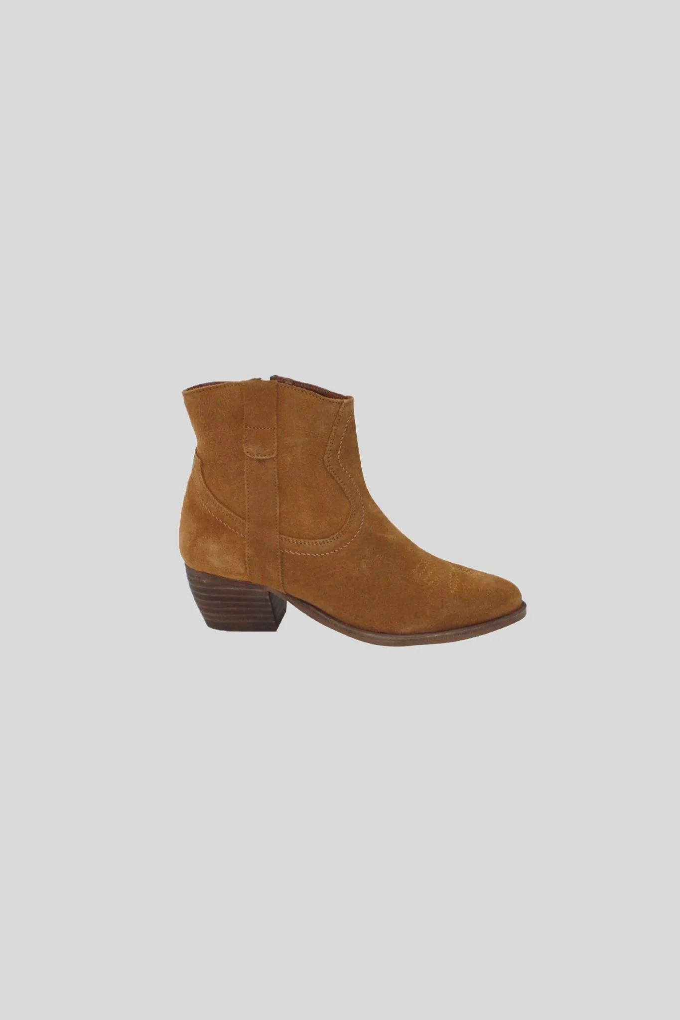 Human Dee Boot - Tan Suede
