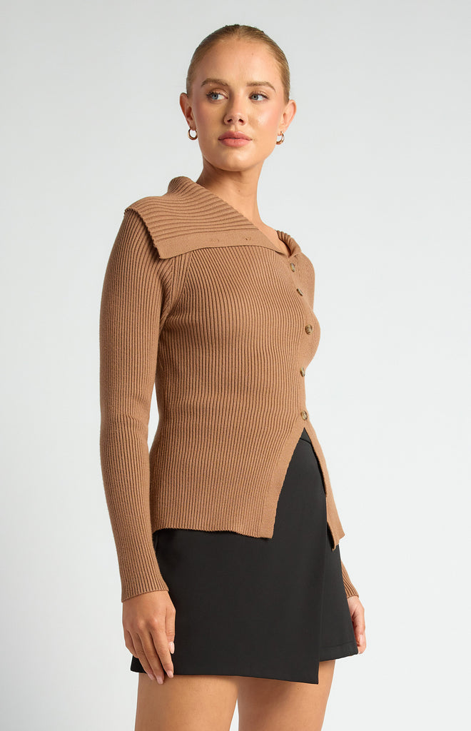 Albina Button Knit/Top - Coffee