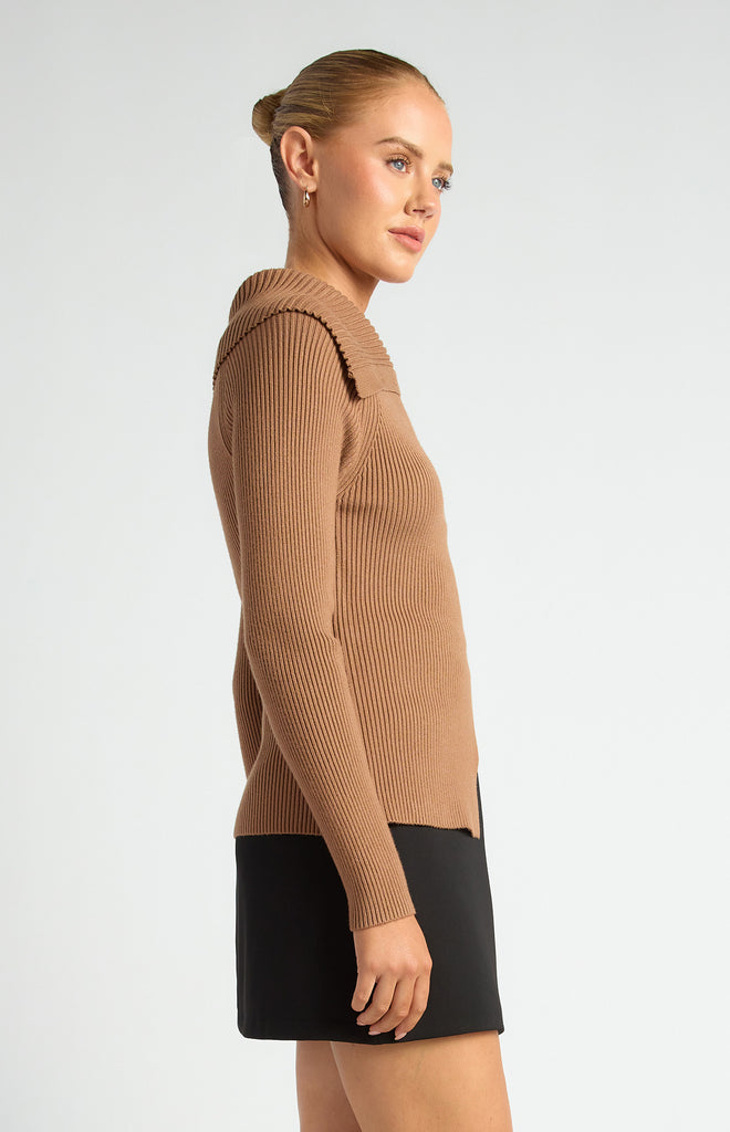 Albina Button Knit/Top - Coffee