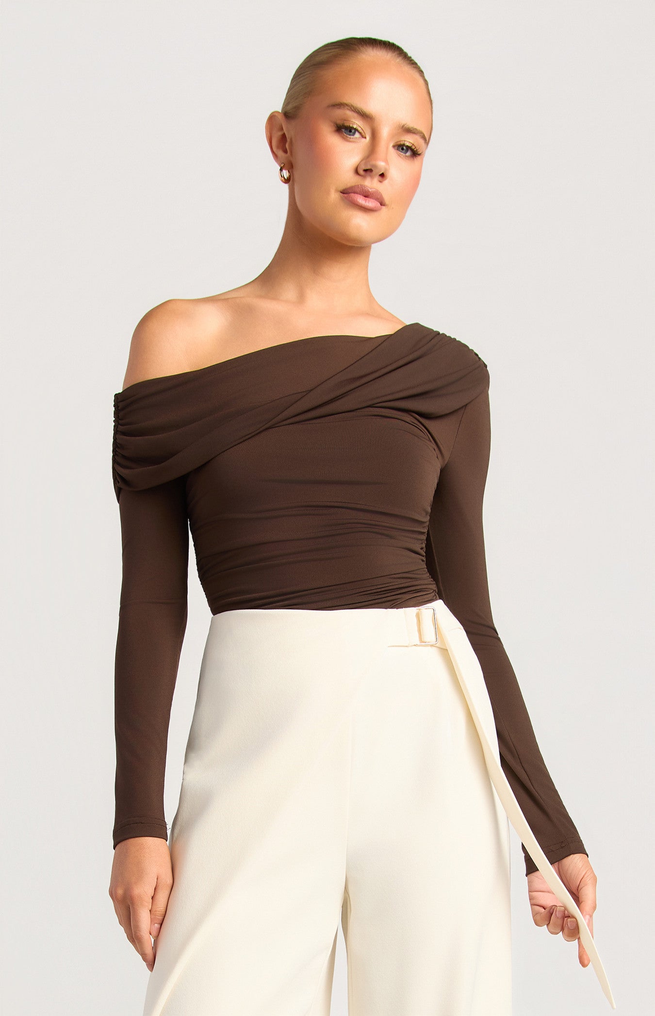 Mari Asymmetric Shoulder Top - Espresso | Laurie Claire Boutique