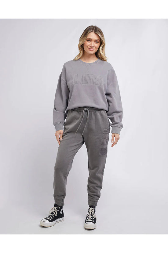 Load image into Gallery viewer, AAE Old Favourite Trackpant - Charcoal
