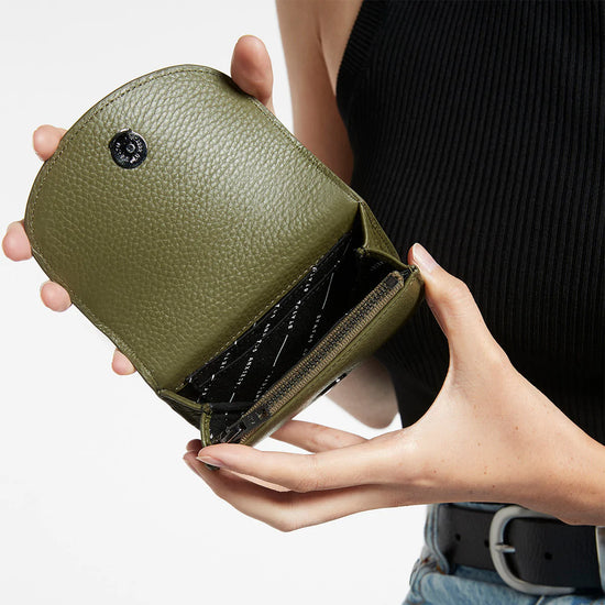 Load image into Gallery viewer, Status Anxiety - Us For Now Wallet - Khaki
